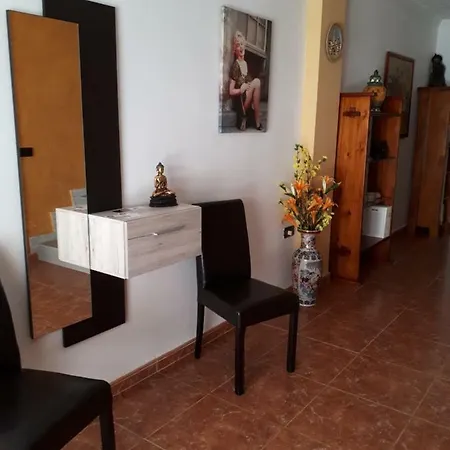 Casa Pueblo No Compartida * Alzira